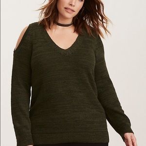 Lace up back sweater 🖤